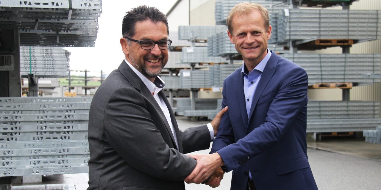 Please enter alternative text here (optional)