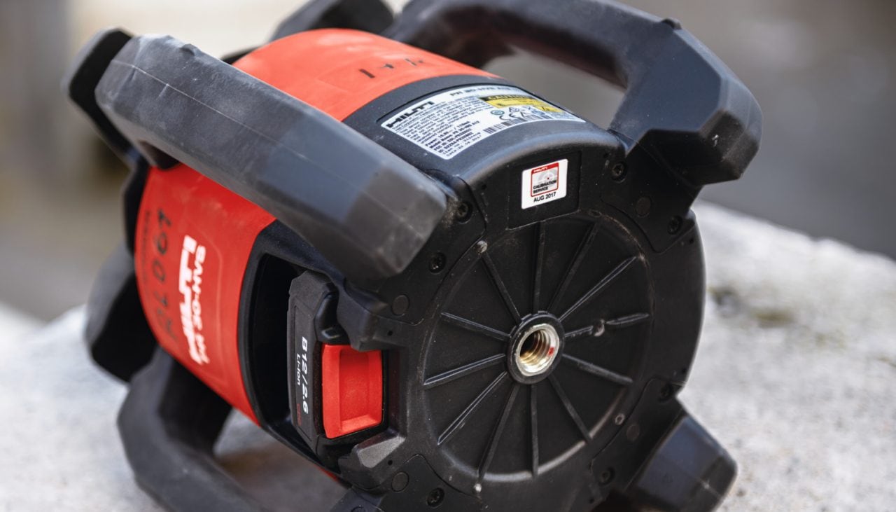 Mit Hilti ON!Track übersehen Sie nie wieder einen fälligen Sicherheitstermin. Sobald eine Wartung, eine Sicherheitsprüfung oder eine Kalibrierung ansteht, informiert Hilti ON!Track automatisch den für das jeweilige Gerät zuständigen Mitarbeiter.