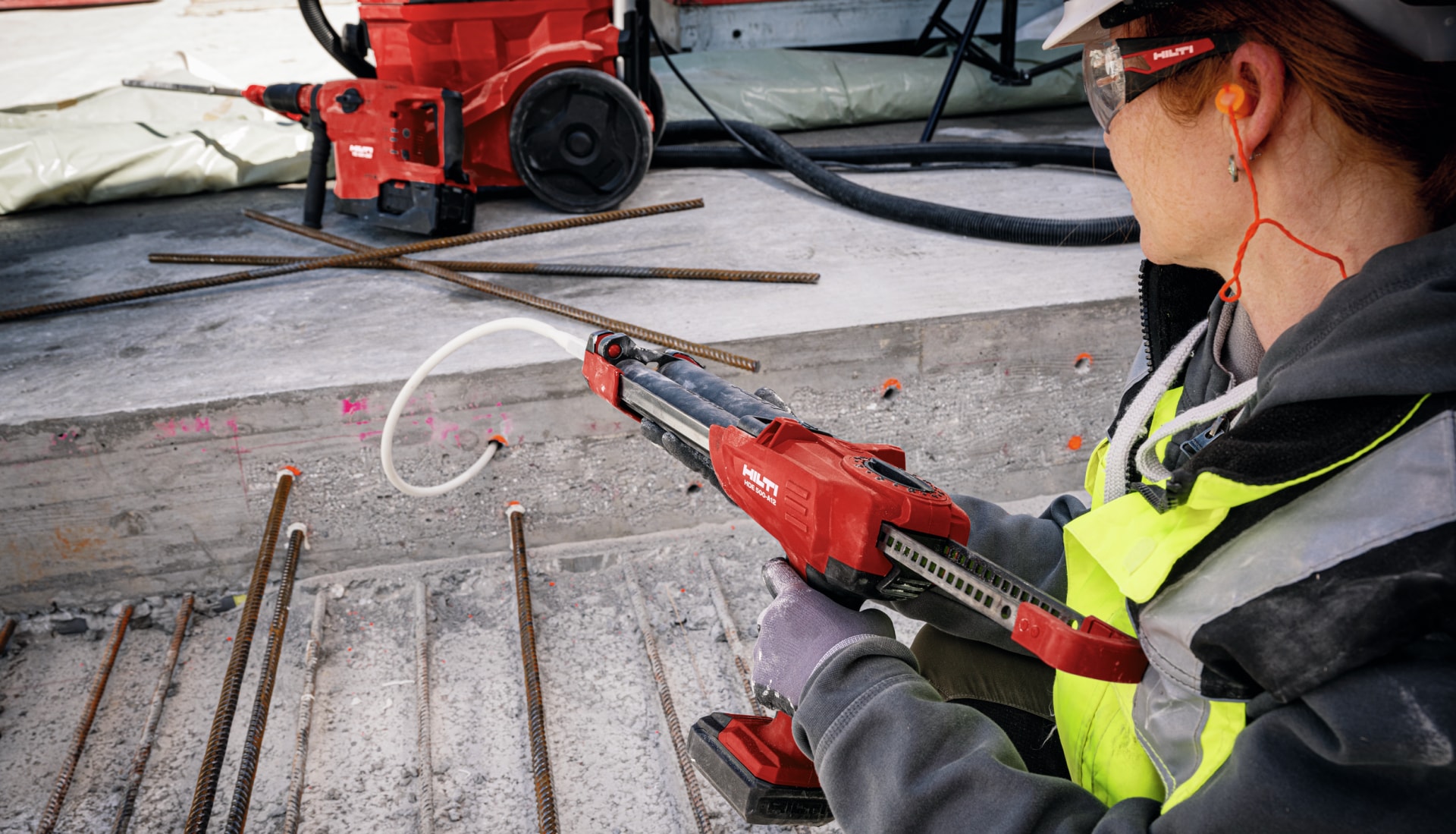 Professional chemical anchor installation