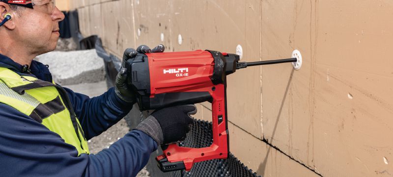 GX-IE XL Gas-actuated insulation nailer Gas nailer for insulation fastening on soft and some tough concrete and cold formed steel studs (insulation board thickness 25 – 200 mm | 1 – 7 7/8) Applications 1