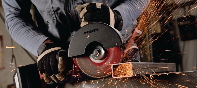 AG 600-A36 Cordless angle grinder Powerful 36V cordless angle grinder (brushless) for cutting and grinding with discs up to 6 Applications 1