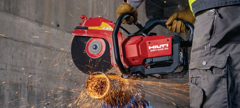 DSH 600-22 Battery cut off saw Battery powered cut off saw for concrete, metal and masonry (Nuron battery platform) Applications 1