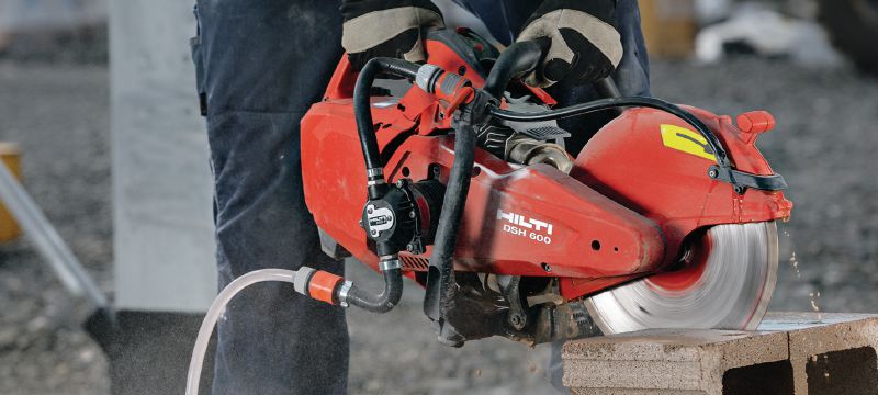 DSH 600-X Gas cut-off saw Compact and light top-handle 63 cc gas saw with blade brake – cutting depth up to 4-3/4 with 12 blades Applications 1