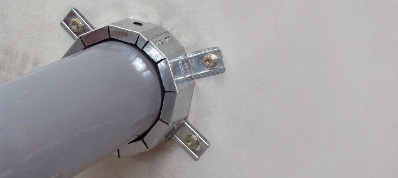 CP 644 Firestop collars US Retrofit firestop collar with a galvanized steel housing for 8 and 10 pipes Applications 1