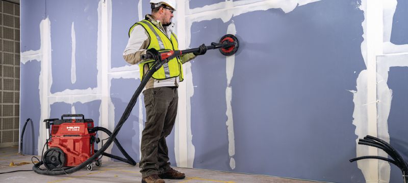 DWS 225 Long-neck sander Long-neck random orbital drywall sander with variable-speed brushless motor and dust extraction (supplied with bag and extension pole) Applications 1