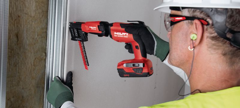 SD 5000-A22 02 Cordless drywall screwdriver Cordless 22V drywall screwdriver with 5000 RPM for hanging drywall, wood boards and exterior sheathing Applications 1