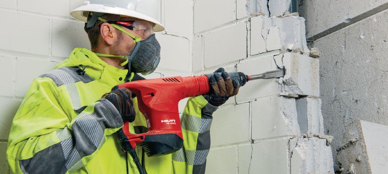 TE 500 SDS-Max chipping hammer Robust SDS Max (TE-Y) demolition hammer for light-duty chiseling in concrete and masonry Applications 1