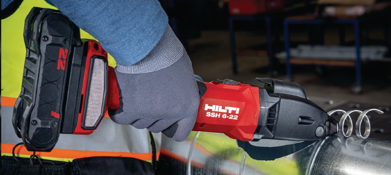 SSH 6-22 CD Cordless metal shears Cordless double cut shears for fast cuts in spiral and ventilation ducts up to 4 x 0.9 mm│20 Gauge - with Hilti SSH CD blades included (Nuron battery platform) Applications 1