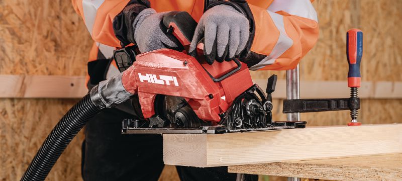 SC 30WR-22 Cordless circular saw Cordless circular saw with pre-mounted 190 mm | 7-1/4” blade, for precise cuts up to 70 mm│2-3/4 in wood and wood-based panels (Nuron battery platform) Applications 1