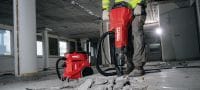 TE 3000-AVR TE-H heavy-duty electric jackhammer Exceptionally powerful breaker for heavy-duty concrete demolition, asphalt cutting, earthwork and driving ground rods Applications 1