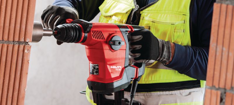 TE 30-AVR Rotary hammer Powerful SDS Plus (TE-C) rotary hammer for heavy-duty concrete drilling and corrective chiseling, with Active Vibration Reduction (AVR) Applications 1