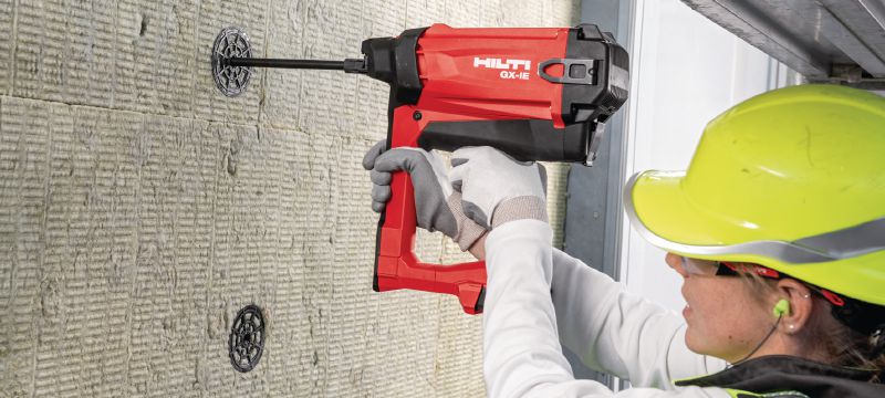GX-IE XL Gas-actuated insulation nailer Gas nailer for insulation fastening on soft and some tough concrete and cold formed steel studs (insulation board thickness 25 – 200 mm | 1 – 7 7/8) Applications 1
