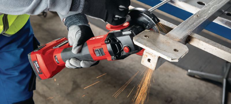 AG 4S-A22 (4.5) Cordless angle grinder 22V cordless angle grinder with electronic speed control and brushless motor for everyday cutting and grinding with discs up to 4.5 or 115 mm Applications 1