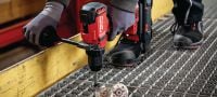 S-BT-GR HL Threaded stud Threaded screw-in stud (Stainless Steel) for grating and multipurpose fastenings on steel in highly corrosive environments. Compatible with Hilti MT installation channels Applications 1