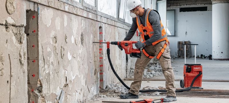 VC 4LX-22 T15 Cordless L-Class dust extractor Powerful cordless dust extractor with large container for connection with power tools and jobsite clean ups (wet & dry), 15l (8 gallon) tank (Nuron battery) Applications 1