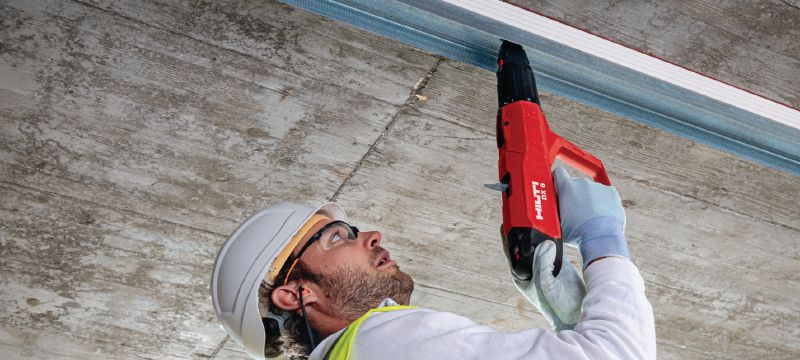 DX 6 Powder-actuated nailer kit Fully automatic powder-actuated nailer – wall and formwork kit Applications 1