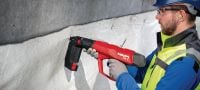 DX 6 Powder-actuated tool kit Fully automatic powder-actuated fastening tool – wall and formwork kit Applications 6
