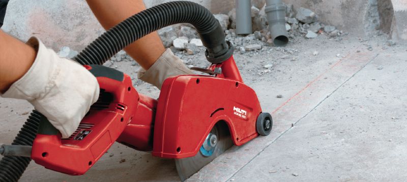 DCH 300 Electric cutter Hand-held electric cutter designed to saw through concrete, masonry and metal up to 120 mm thick Applications 1