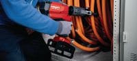NCT 85 C-22 Copper/Aluminum cordless cable cutter Cordless pistol-grip cutter for copper and aluminum cables up to 3.2” │ 80 mm (Nuron battery platform) Applications 3
