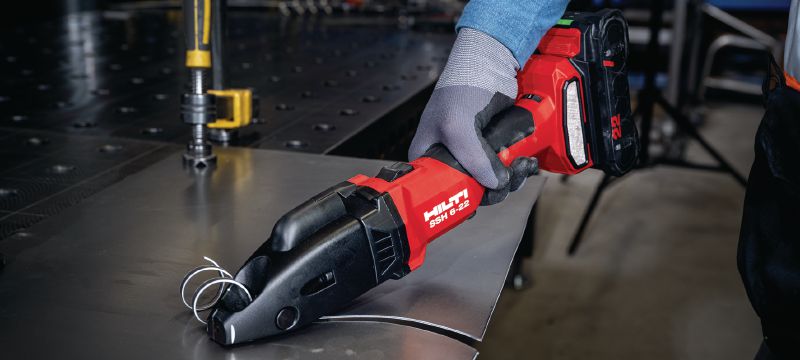 SSH 6-22 Cordless shears High-capacity cordless double-cut shear for fast cuts in sheet metal, profiles and HVAC duct up to 2.5 mm│12 Gauge (Nuron battery platform) Applications 1